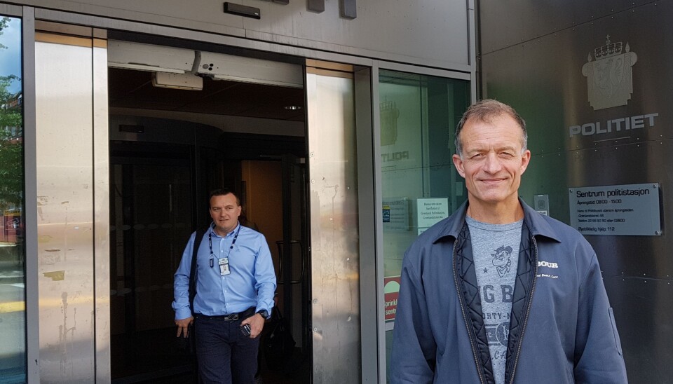 Ole Morten Mortvedt får ikke lenger fritt leide til sin gamle arbeidsplass. Her foran sentrum politistasjon i Oslo. Foto: Bjørn Åge Mossin Ole Morten Mortvedt får ikke lenger fritt leide til sin gamle arbeidsplass. Her foran sentrum politistasjon i Oslo. Foto: Bjørn Åge Mossin