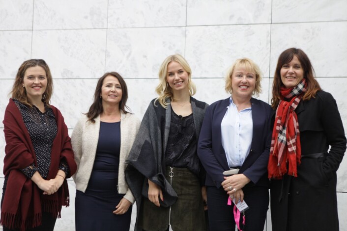 Disse var nominerte til priser. Tora Bakke Håndlykken, Cathrine Laksfoss, Karine Thyness, Grethe Gynnild-Johnsen og Kristin Monstad. Janne Sundelius Braathen var ikke til stede. Foto: Henrikke Havaas Disse var nominerte til priser. Tora Bakke Håndlykken, Cathrine Laksfoss, Karine Thyness, Grethe Gynnild-Johnsen og Kristin Monstad. Janne Sundelius Braathen var ikke til stede. Foto: Henrikke Havaas