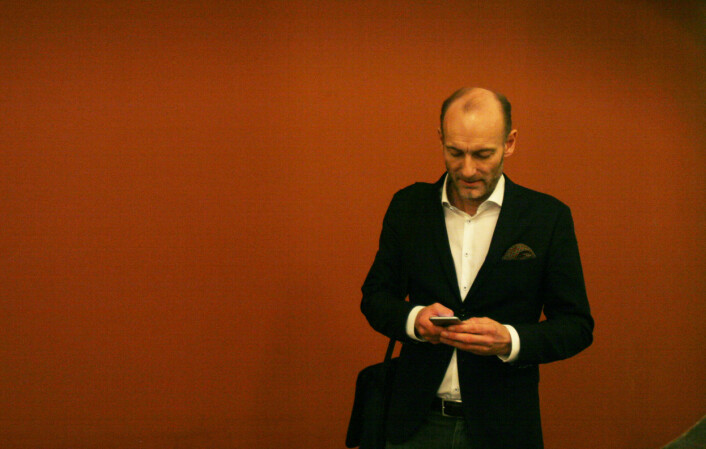 Knut Olav Åmås på vei til presentasjonen av delrapporten. Foto: Martin Huseby Jensen Knut Olav Åmås på vei til presentasjonen av delrapporten. Foto: Martin Huseby Jensen