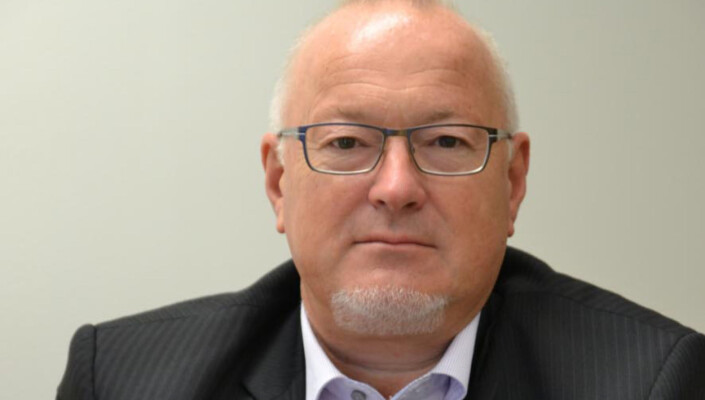 Frekvensnedgangen i Posten kommer for tidlig, mener generalsekretær Rune Hetland i Landslaget for lokalaviser. Men når det først skjer, er den foreslåtte løsningen fra regjeringen en av de beste, mener han. Foto: LLA Frekvensnedgangen i Posten kommer for tidlig, mener generalsekretær Rune Hetland i Landslaget for lokalaviser. Men når det først skjer, er den foreslåtte løsningen fra regjeringen en av de beste, mener han. Foto: LLA
