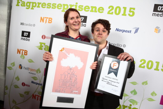 Kommunal Rapport-journalistene Lisa Rypeng og Vegard Venli tok imot prisen for gravejournalistikk. Foto: Håkon Mosvold Larsen/NTBscanpix Kommunal Rapport-journalistene Lisa Rypeng og Vegard Venli tok imot prisen for gravejournalistikk. Foto: Håkon Mosvold Larsen/NTBscanpix