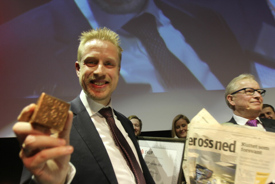 Kristoffer med grepet godt om Skup-prisen. Foto: Martin Huseby Jensen