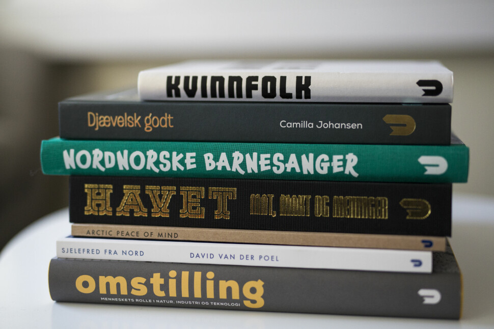 Noen av bøkene Utenfor Allfarvei har gitt ut til nå. Foto: Kristine Lindebø