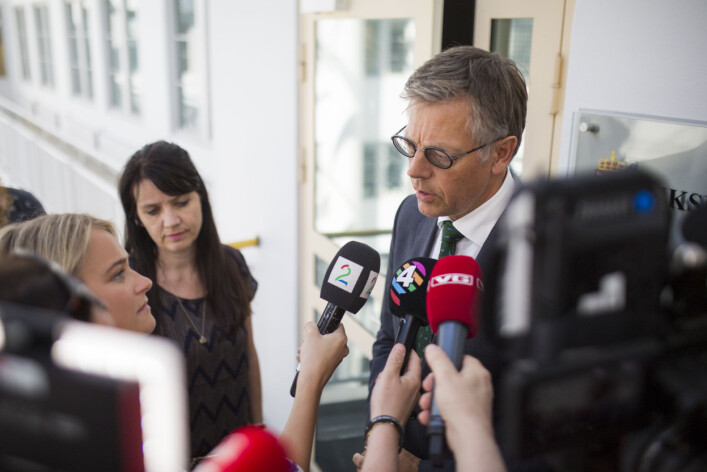 Administrerende direktør Anne-Kari Bratten i Spekter og juridisk direktør Olav Nyhus i NRK. Foto: Kristine Lindebø Administrerende direktør Anne-Kari Bratten i Spekter og juridisk direktør Olav Nyhus i NRK. Foto: Kristine Lindebø