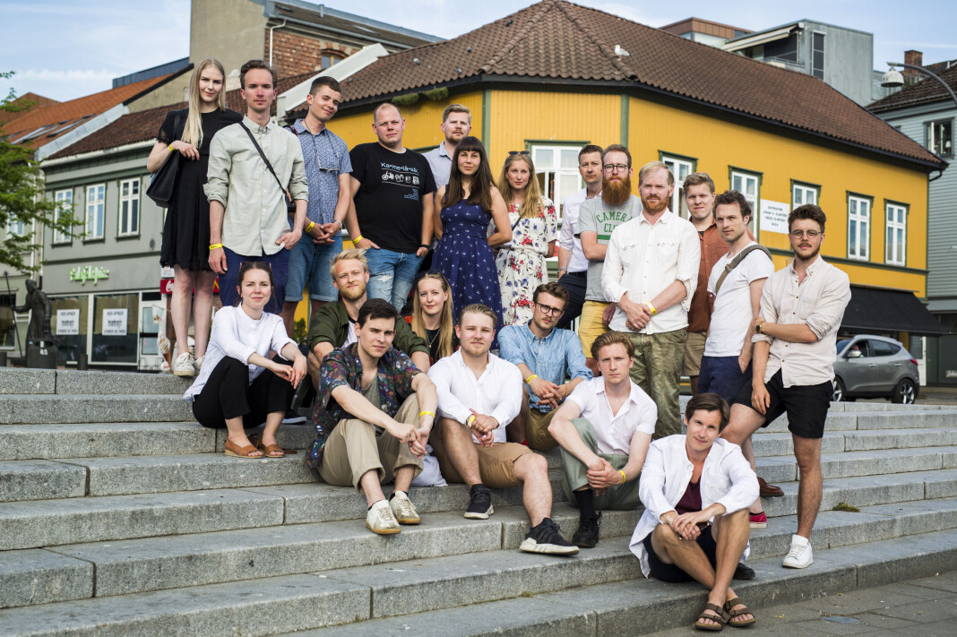 Frilansfotografer stod sammen for å få anstendig betalt. Nå skal de bruke innsamlede penger på å fortsette kampen for bedre vilkår for fotofrilanserne. Arkivfoto: Kristine Lindebø Frilansfotografer stod sammen for å få anstendig betalt. Nå skal de bruke innsamlede penger på å fortsette kampen for bedre vilkår for fotofrilanserne. Arkivfoto: Kristine Lindebø
