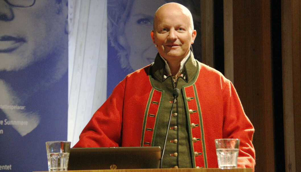 Sportsjournalist Harald Thingnes har gjennom heile livet hatt eit sterkt forhold til nynorsk. Sportsjournalist Harald Thingnes har gjennom heile livet hatt eit sterkt forhold til nynorsk.
