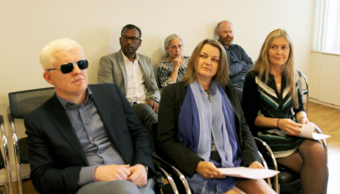 Rajan Chelliah var tilstede i Arbeidsretten mandag. Foran NJs nestleder Dag Idar Tryggestad, NJs leder Hege Iren Frantzen og NRKJs nestleder Hege Fagerheim. Foto: Glenn Slydal Johansen Rajan Chelliah var tilstede i Arbeidsretten mandag. Foran NJs nestleder Dag Idar Tryggestad, NJs leder Hege Iren Frantzen og NRKJs nestleder Hege Fagerheim. Foto: Glenn Slydal Johansen