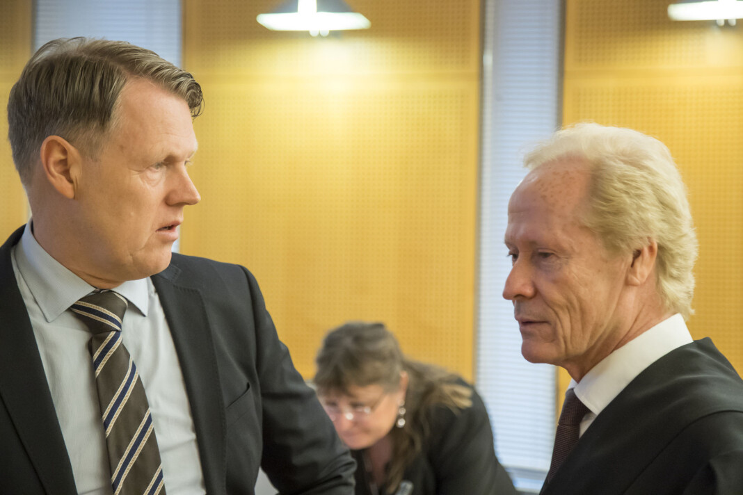 Hjernekirurg Per Kristian Eide (til venstre) og advokat Per Danielsen i Oslo tingrett da søksmålet mot TV 2 ble behandlet. Foto: Heiko Junge / NTB scanpix Hjernekirurg Per Kristian Eide (til venstre) og advokat Per Danielsen i Oslo tingrett da søksmålet mot TV 2 ble behandlet. Foto: Heiko Junge / NTB scanpix