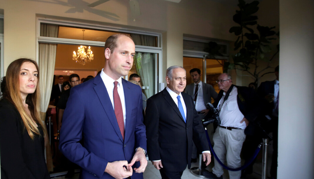 Nyhetsbyrået APs TV-produsent i Israel fikk ikke dekke prins Williams møte med statsminister Benjamin Netanyahu, fordi sikkerhetsvaktene mistenkte ham for å være muslim. Foto: Reuters / NTB scanpix Nyhetsbyrået APs TV-produsent i Israel fikk ikke dekke prins Williams møte med statsminister Benjamin Netanyahu, fordi sikkerhetsvaktene mistenkte ham for å være muslim. Foto: Reuters / NTB scanpix