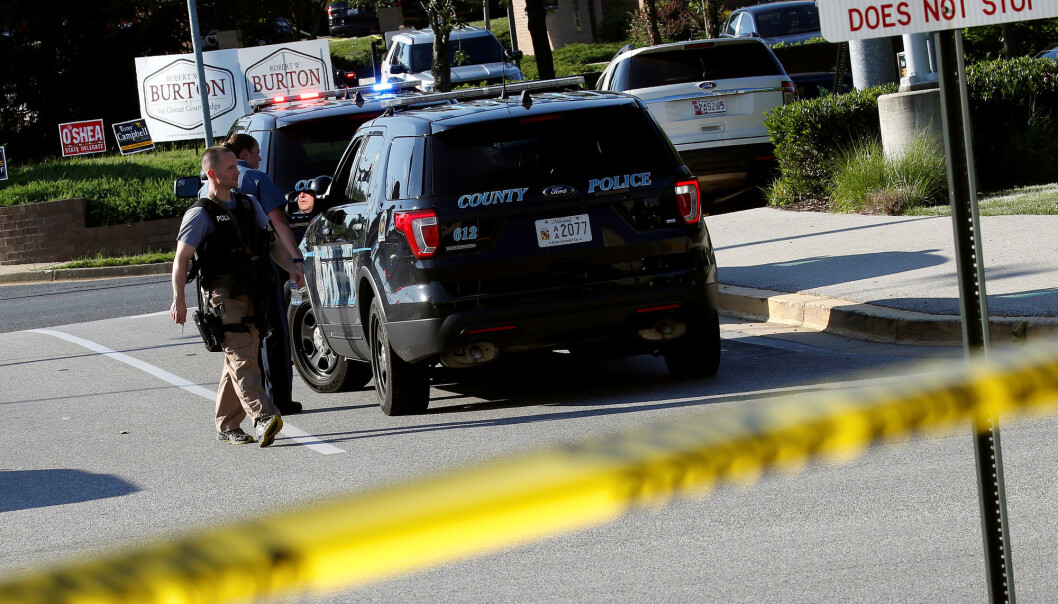 Politiet kom raskt til stedet da meldingene om skyting i avisen The Capital Gazette kom inn. Foto: Reuters / NTB scanpix Politiet kom raskt til stedet da meldingene om skyting i avisen The Capital Gazette kom inn. Foto: Reuters / NTB scanpix