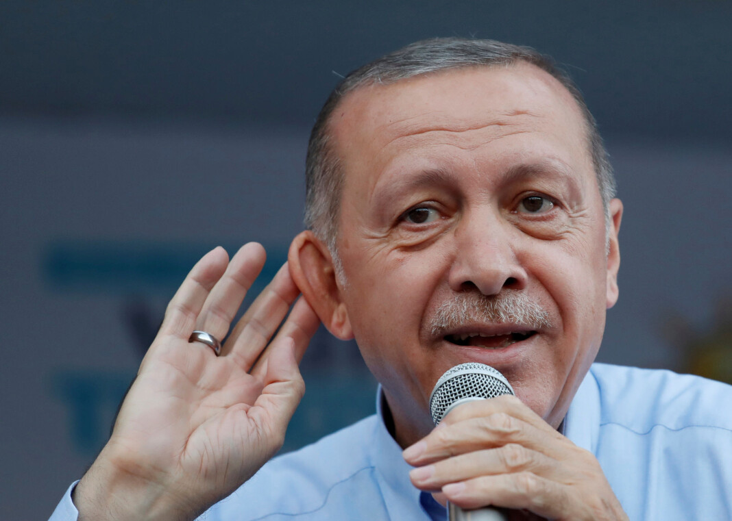 Oppgjøret i etterkant av det mislykkede kuppforsøket i Tyrkia i 2016 fortsatte fredag da seks journalister ble dømt til lange fengselsstraffer for tilknytning til Fethullah Gülen. President Recep Tayyip Erdogan (bildet) mener Gülen sto bak kuppforsøket. Foto: Reuters / NTB scanpix Oppgjøret i etterkant av det mislykkede kuppforsøket i Tyrkia i 2016 fortsatte fredag da seks journalister ble dømt til lange fengselsstraffer for tilknytning til Fethullah Gülen. President Recep Tayyip Erdogan (bildet) mener Gülen sto bak kuppforsøket. Foto: Reuters / NTB scanpix