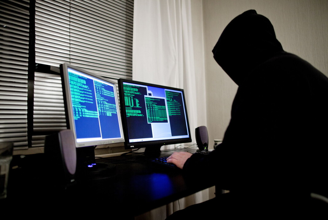 Hackerne har stengt ned nettsidene til Portugals største avis, og landets største TV-kanal. Hackerne har stengt ned nettsidene til Portugals største avis, og landets største TV-kanal.