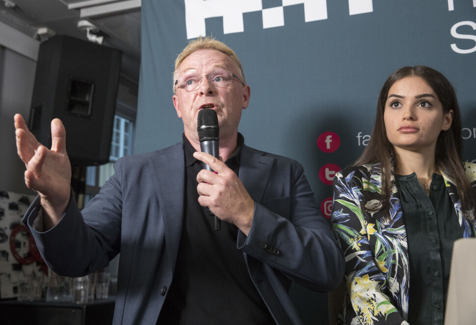Per Sandberg og Bahareh Letnes i Arendal i tirsdag. Foto: NTB Scanpix Per Sandberg og Bahareh Letnes i Arendal i tirsdag. Foto: NTB Scanpix