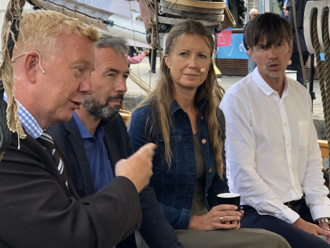 I panelet: Fra venstre Hans-Christian Vadseth, First House, André Støylen, Sparebankstiftelsen DNB og Amedia, Therese Manus, Kommunikasjonsforeningen og Kjetil Rolness, sosiolog og kommentator. Foto: Roger Aarli-Grøndalen I panelet: Fra venstre Hans-Christian Vadseth, First House, André Støylen, Sparebankstiftelsen DNB og Amedia, Therese Manus, Kommunikasjonsforeningen og Kjetil Rolness, sosiolog og kommentator. Foto: Roger Aarli-Grøndalen