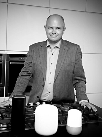 De nye smarthøyttalerne vil typisk bli brukt på kjøkkkenten tror daglig leder i nyopprettede Norsk Radio AS, Ole Jørgen Torvmark. De nye smarthøyttalerne vil typisk bli brukt på kjøkkkenten tror daglig leder i nyopprettede Norsk Radio AS, Ole Jørgen Torvmark.
