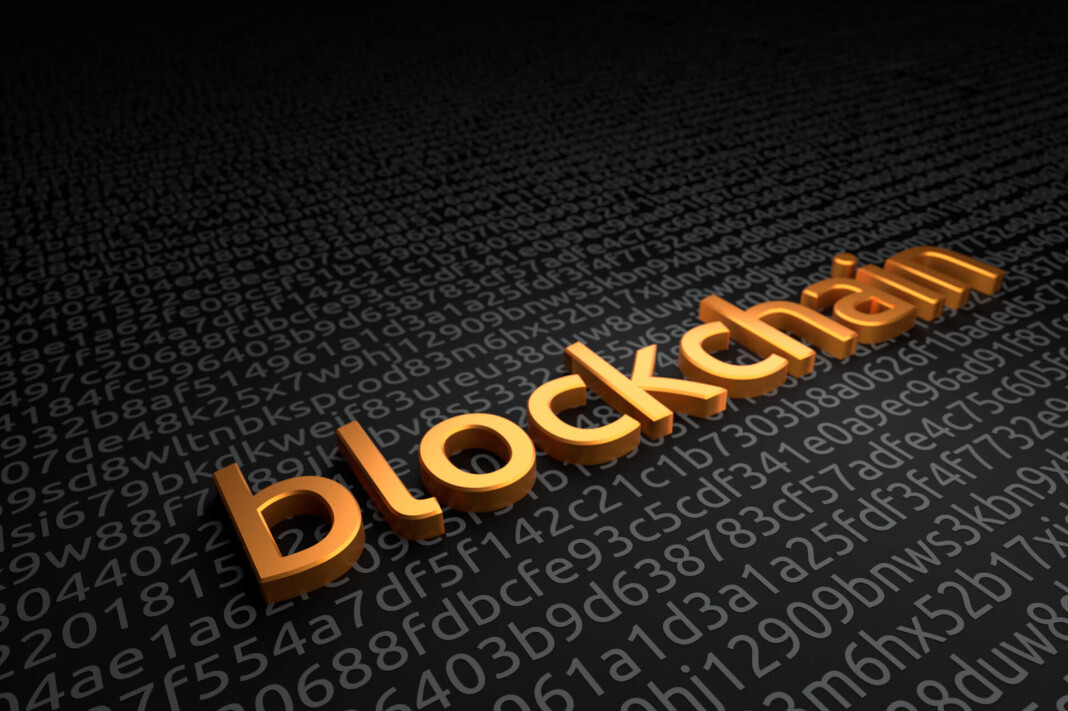 Med blockchain-teknologien kan et mediehus både lønne journalister for artikler, og fakturere annonsører som har reklamert ved siden av artiklene. Illustrasjonsfoto: QuoteInspector / CC BY-ND 4.0 Med blockchain-teknologien kan et mediehus både lønne journalister for artikler, og fakturere annonsører som har reklamert ved siden av artiklene. Illustrasjonsfoto: QuoteInspector / CC BY-ND 4.0