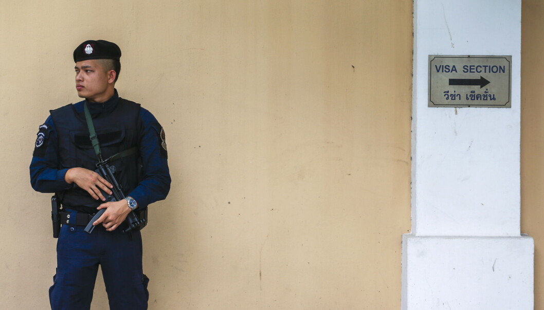 Politiet i Thailand har pågrepet elleve personer som delte nyhetssaken fra en britisk nettavis. Illustrasjonsfoto: Reuters / NTB scanpix Politiet i Thailand har pågrepet elleve personer som delte nyhetssaken fra en britisk nettavis. Illustrasjonsfoto: Reuters / NTB scanpix