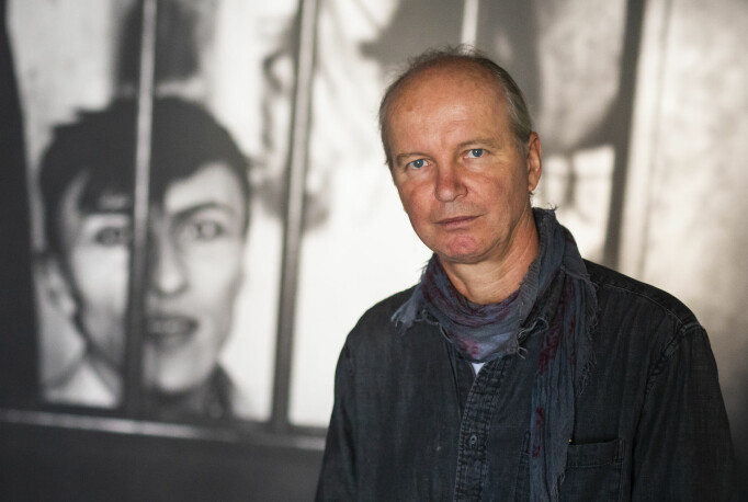 Fotograf Rune Eraker, her fra utstillingen «Fortell verden om oss» i Nobels Fredssenter.