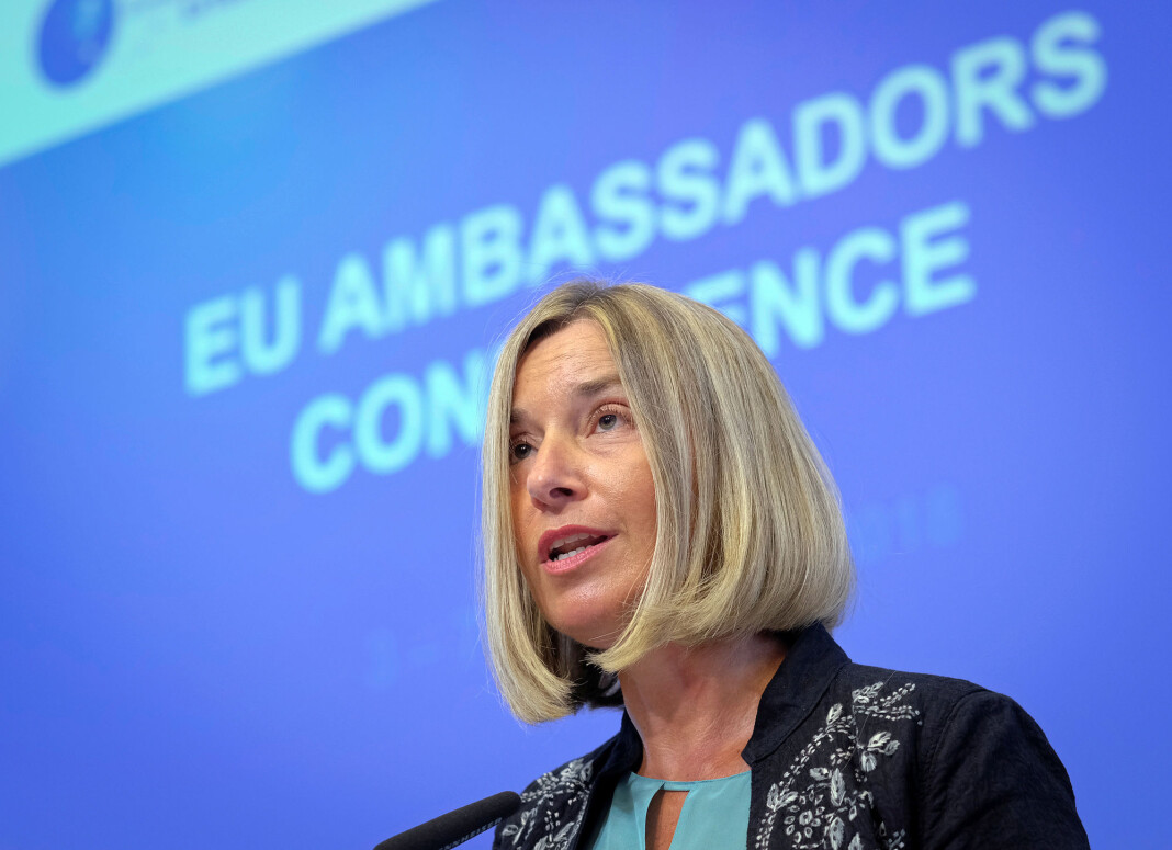 EUs utenrikssjef Federica Mogherini langer ut mot Myanmar og krever at to journalister fra Reuters blir sluppet fri straks. Foto: Reuters / NTB scanpix EUs utenrikssjef Federica Mogherini langer ut mot Myanmar og krever at to journalister fra Reuters blir sluppet fri straks. Foto: Reuters / NTB scanpix