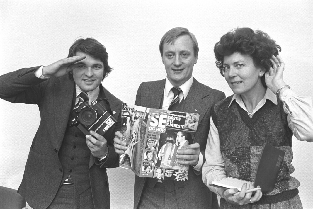 Fotograf Oddvar Walle Jensen og journalist Vera Myhre sammen med sjefredaktør Knut Haavik (midten). Foto: Bjørn Sigurdsøn NTB / Scanpix Fotograf Oddvar Walle Jensen og journalist Vera Myhre sammen med sjefredaktør Knut Haavik (midten). Foto: Bjørn Sigurdsøn NTB / Scanpix