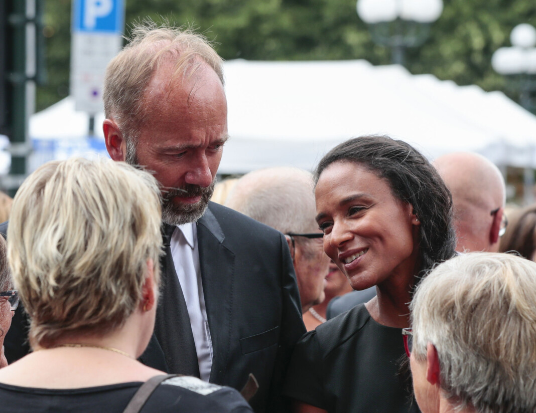 Samboerparet Trond Giske og Haddy N'jie tok et oppgjør med mediedekningen på et internt seminar for VGs nyhetsredaksjon, ifølge Dagens Næringsliv. Her etter bisettelsen til Thorvald Stoltenberg i Oslo domkirke i august. Foto: Lise Åserud / NTB scanpix Samboerparet Trond Giske og Haddy N'jie tok et oppgjør med mediedekningen på et internt seminar for VGs nyhetsredaksjon, ifølge Dagens Næringsliv. Her etter bisettelsen til Thorvald Stoltenberg i Oslo domkirke i august. Foto: Lise Åserud / NTB scanpix