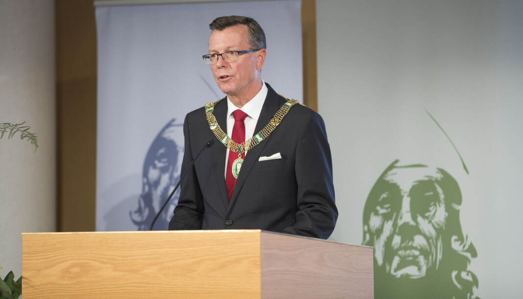 Rektor Dag Rune Olsen ved Universitetet i Bergen mener budskapet om mistillit aldri skulle ha gått ut i brev til Kunnskapsdepartementet, skriver Khrono. Foto: Emil Weatherhead Breistein / NTB scanpuix Rektor Dag Rune Olsen ved Universitetet i Bergen mener budskapet om mistillit aldri skulle ha gått ut i brev til Kunnskapsdepartementet, skriver Khrono. Foto: Emil Weatherhead Breistein / NTB scanpuix