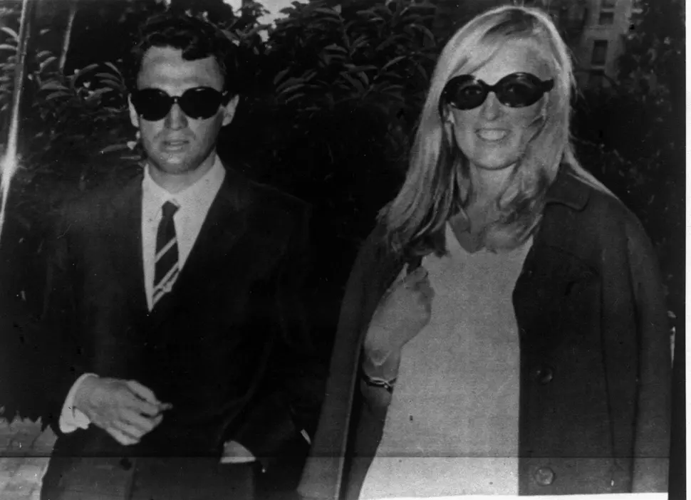 Enrique and Anni Nielsen Iranzo fotografert før sistnevnte ble drept i sitt hjem i Holmenkollen i 1974. Foto: NTB scanpix