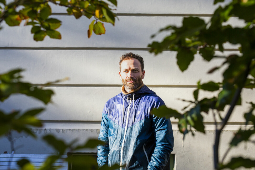 Simen Sætre opplevde tøff motstand fra det offentlige da han jobbet med kritiske saker om lakseforskning. Foto: Kristine Lindebø