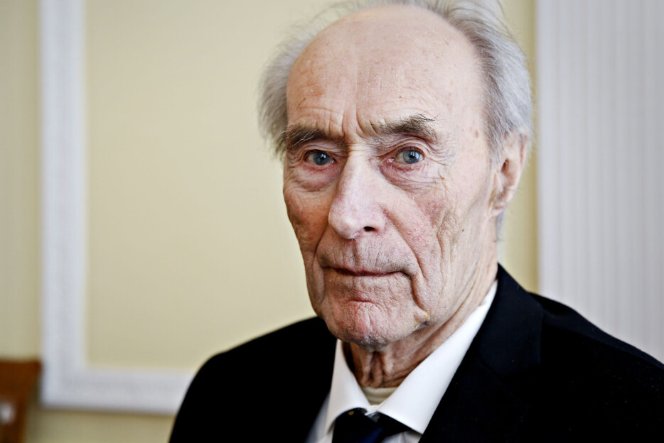 Krigsveteran og tidligere NRK-medarbeider Joachim Rønneberg er død, 99 år gammel