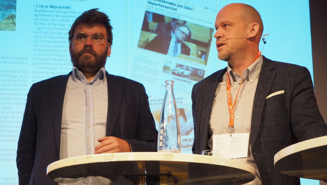 Sjefredaktør Sigvald Sveinbjørnsson i debatt med Krister Hoaas, samfunnskontakt i Lerøy. Foto: Roger Aarli-Grøndalen Sjefredaktør Sigvald Sveinbjørnsson i debatt med Krister Hoaas, samfunnskontakt i Lerøy. Foto: Roger Aarli-Grøndalen