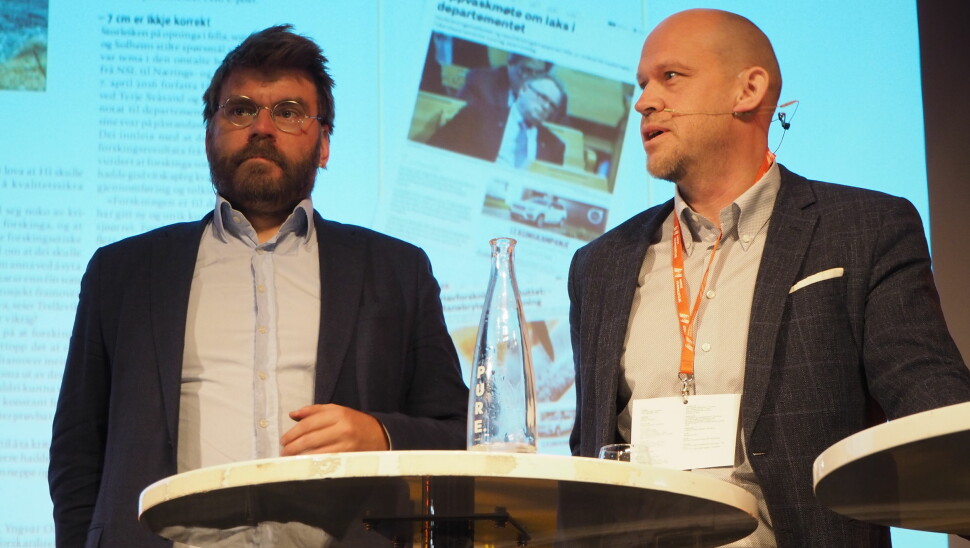 Sjefredaktør Sigvald Sveinbjørnsson i debatt med Krister Hoaas, samfunnskontakt i Lerøy. Foto: Roger Aarli-Grøndalen