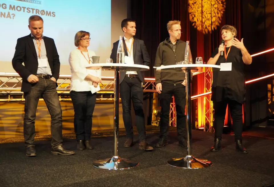 I panelet: Fra venstre Helge Lurås, Hanna Relling Berg, Øyulf Hjertenes, Kristoffer Egeberg og Karoline Ihlebæk.