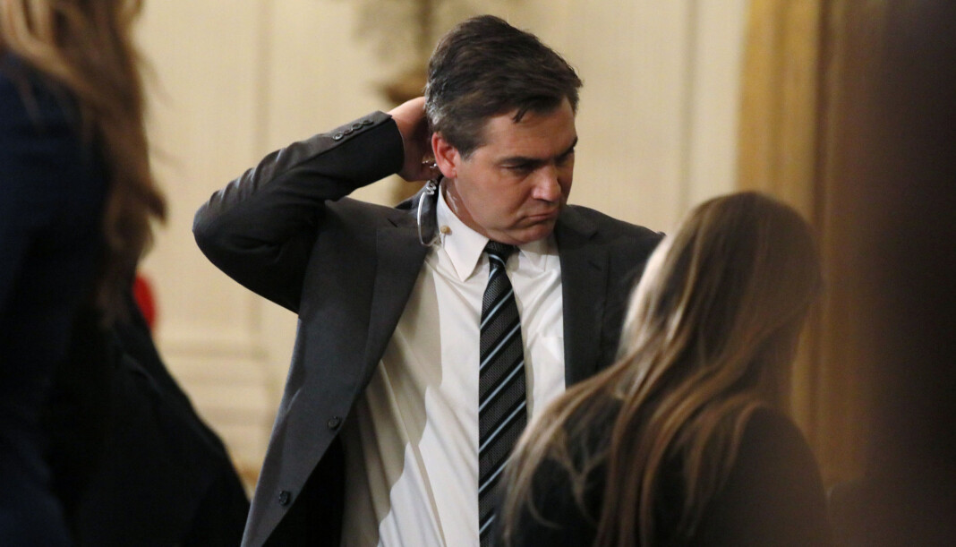 Det hvite hus har inntil videre inndratt akkrediteringen til CNNs Jim Acosta. Foto: Reuters / NTB scanpix Det hvite hus har inntil videre inndratt akkrediteringen til CNNs Jim Acosta. Foto: Reuters / NTB scanpix