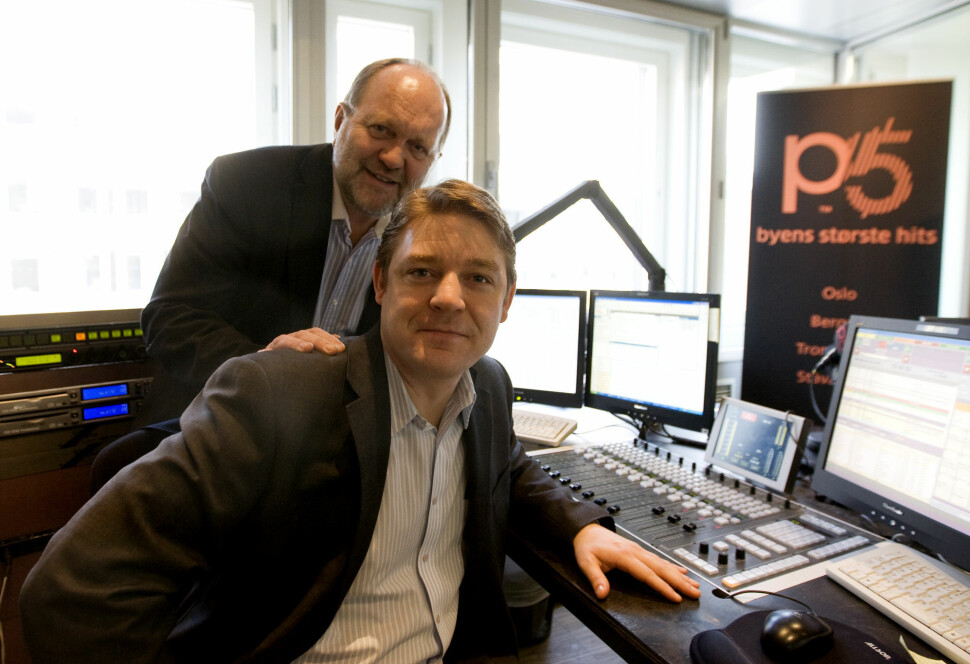 Fra P5-lanseringen i 2010. Daværende P4-topp Kalle Lisberg (tv) og kanalsjef Kenneth Andresen. Foto: Morten Holm / NTB scanpix