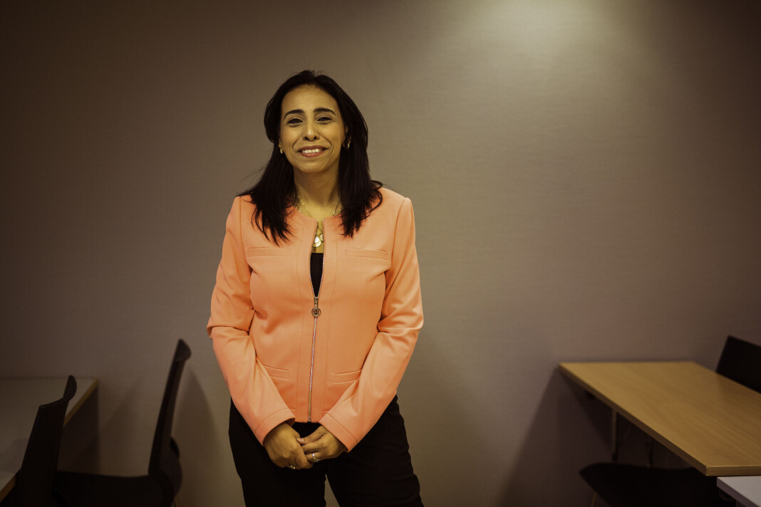 – Å høre fra én person at et lite råd jeg ga reddet livet hennes, det er betaling nok, sier den egyptiske journalisten Abeer Saady. Foto: Kristine Lindebø – Å høre fra én person at et lite råd jeg ga reddet livet hennes, det er betaling nok, sier den egyptiske journalisten Abeer Saady. Foto: Kristine Lindebø