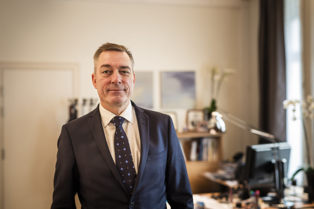 Forsvarsminister Frank Bakke-Jensen mener nytt lovforslag om E-tjenesten vil trygge Norge fra hackerangrep utenfra. Foto: Guro Flaarønning Forsvarsminister Frank Bakke-Jensen mener nytt lovforslag om E-tjenesten vil trygge Norge fra hackerangrep utenfra. Foto: Guro Flaarønning