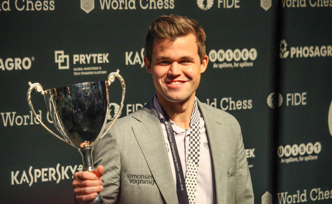 Magnus Carlsen ble en populær mann i TV-stolen. Foto: Jørund Wessel Carlsen Magnus Carlsen ble en populær mann i TV-stolen. Foto: Jørund Wessel Carlsen