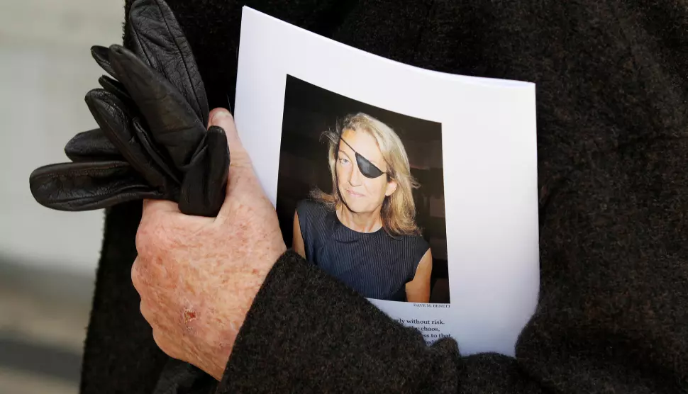Biografien om krigskorrespondenten Marie Colvin bør være et godt julegavetips til leseglade journalister og redaktører. Foto: Reuters / NTB scanpix