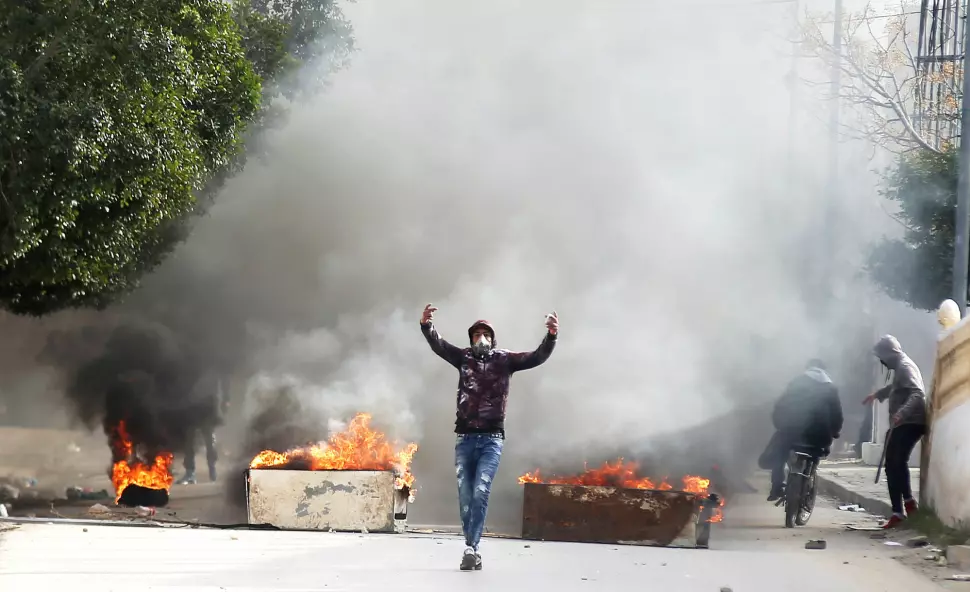 Det har vært store protester mot regjeringen i Tunisia første juledag. Foto: Reuters / NTB scanpix.