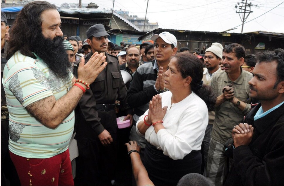 Guruen og sektlederen Gurmeet Ram Rahim Singh kan nå få dødsstraff. Auroraaddy / Wikimedia Commons / CC BY-SA 3.0 Guruen og sektlederen Gurmeet Ram Rahim Singh kan nå få dødsstraff. Auroraaddy / Wikimedia Commons / CC BY-SA 3.0