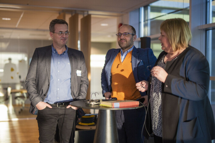 Per Brikt Olsen i Fagpressen, Mads Yngve Storvik fra NTB og Elin Floberghagen i Norsk Presseforbund slapp nyheten om hvor Pressens Hus skal ligge. Foto: Kristine Lindebø Per Brikt Olsen i Fagpressen, Mads Yngve Storvik fra NTB og Elin Floberghagen i Norsk Presseforbund slapp nyheten om hvor Pressens Hus skal ligge. Foto: Kristine Lindebø