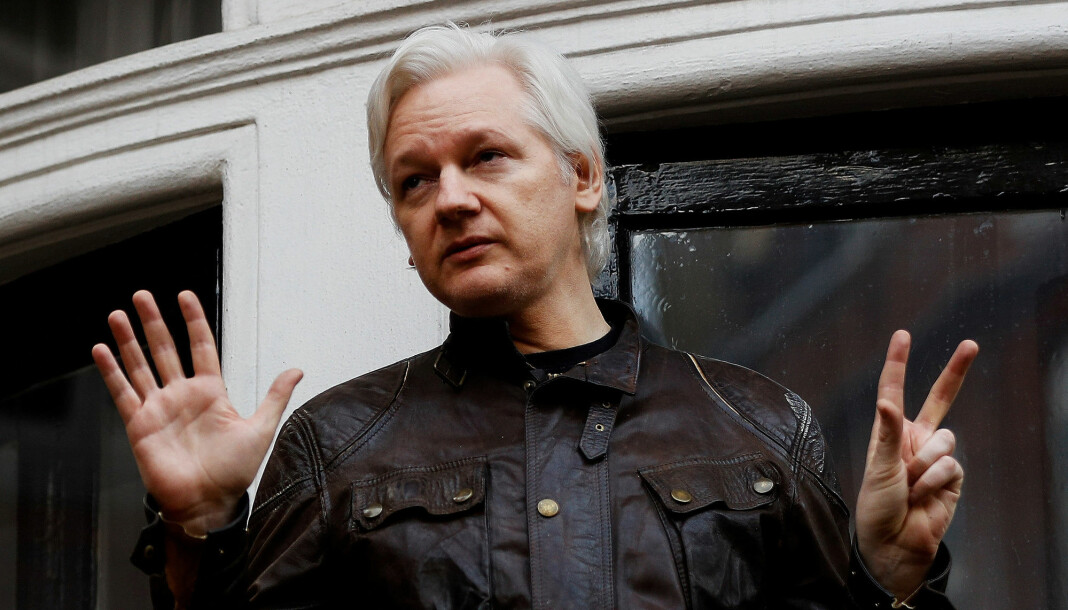 Julian Assange har sittet i eksil i Ecuadors ambassade i London siden 2012. Ecuadors president anklager WikiLeaks-grunnleggeren for å bryte vilkårene for eksiloppholdet. Foto: Reuters / NTB scanpix