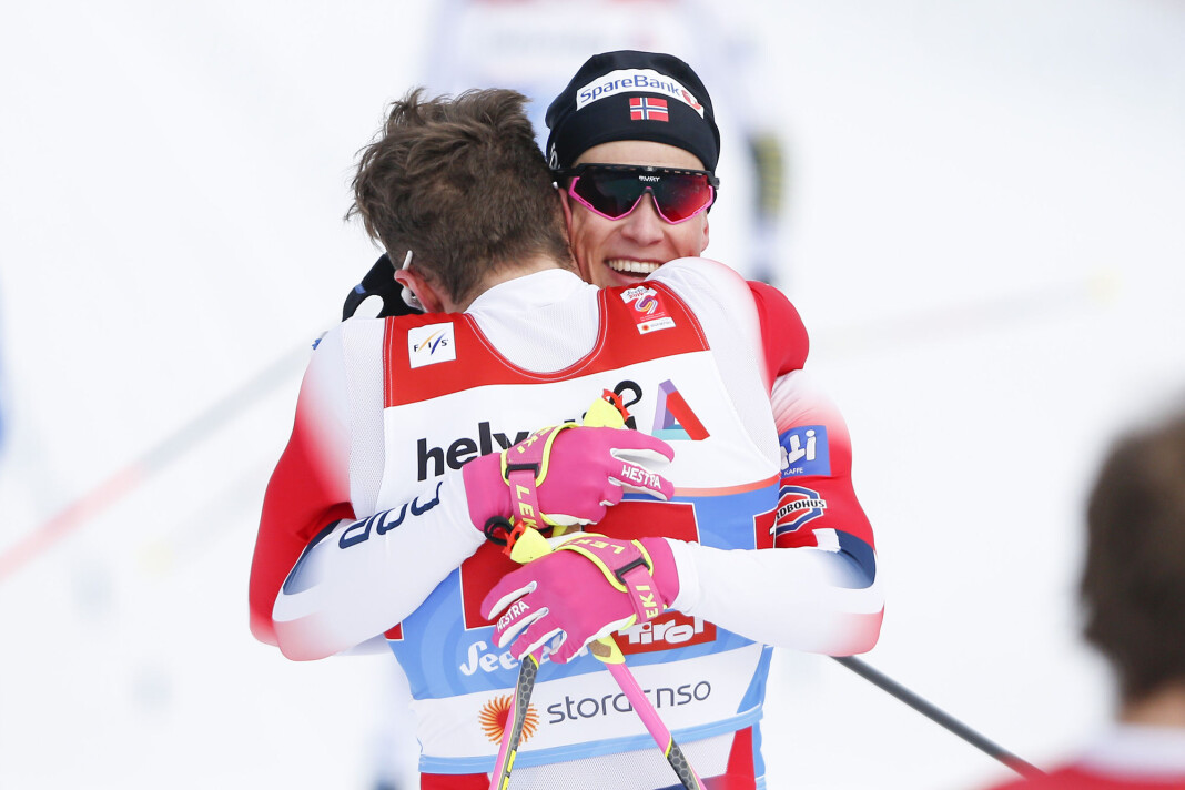 Johannes Høsflot Klæbo og Emil Iversen gratulerer hverandre etter seieren i lagsprint i ski-VM. Over én million TV-seere fikk med seg bragden på NRK. Foto: Fredrik Hagen / NTB scanpix Johannes Høsflot Klæbo og Emil Iversen gratulerer hverandre etter seieren i lagsprint i ski-VM. Over én million TV-seere fikk med seg bragden på NRK. Foto: Fredrik Hagen / NTB scanpix