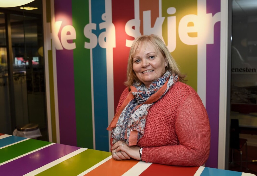 Marit Ulriksen, sjefredaktør for Rana Blad, opplever det som spesielt at en annonsør vil avslutte samarbeid på grunn av omtale av en meningsmåling. Foto: Rana Blad Marit Ulriksen, sjefredaktør for Rana Blad, opplever det som spesielt at en annonsør vil avslutte samarbeid på grunn av omtale av en meningsmåling. Foto: Rana Blad