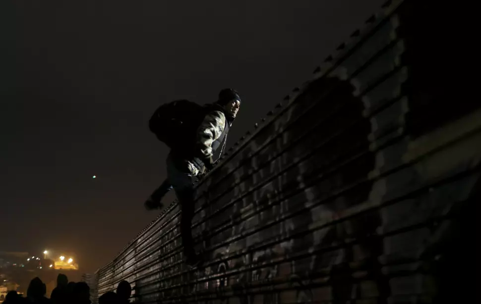 USA har i hemmelighet registrert journalister og aktivister som knyttet til karavanene av migranter som prøvde å nå USA. Foto: Reuters / NTB scanpix