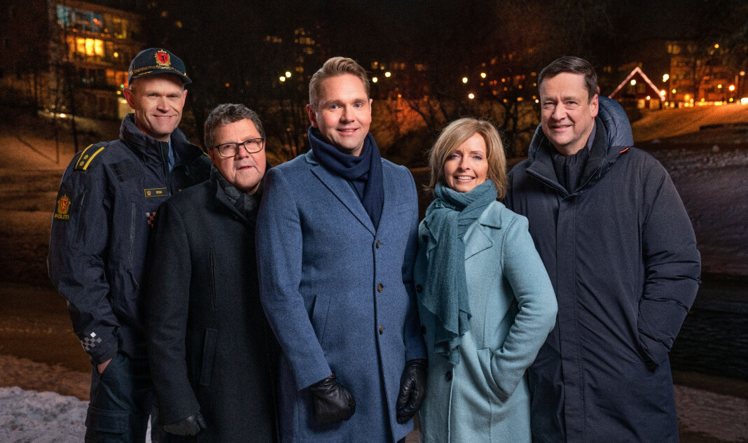 Åsted Norge-programledere: Fra venstre Rune Utne Reitan, Asbjørn Hansen, Jens Christian Nørve, Hanne Kristin Rohde og John Christian Elden. Foto: Espen Solli/TV 2 Åsted Norge-programledere: Fra venstre Rune Utne Reitan, Asbjørn Hansen, Jens Christian Nørve, Hanne Kristin Rohde og John Christian Elden. Foto: Espen Solli/TV 2