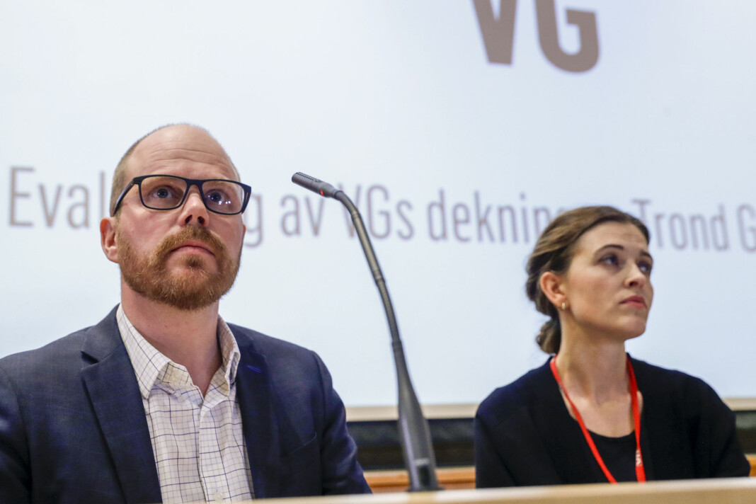 VGs egen evaluering av avisas dekning av den såkalte Giske-videosaken er ferdig. Mediehuset la fram evalueringen onsdag kveld. På bildet ansvarlig redaktør Gard Steiro og nyhetsredaktør Tora Bakke Håndlykken. Foto: Berit Roald / NTB scanpix VGs egen evaluering av avisas dekning av den såkalte Giske-videosaken er ferdig. Mediehuset la fram evalueringen onsdag kveld. På bildet ansvarlig redaktør Gard Steiro og nyhetsredaktør Tora Bakke Håndlykken. Foto: Berit Roald / NTB scanpix