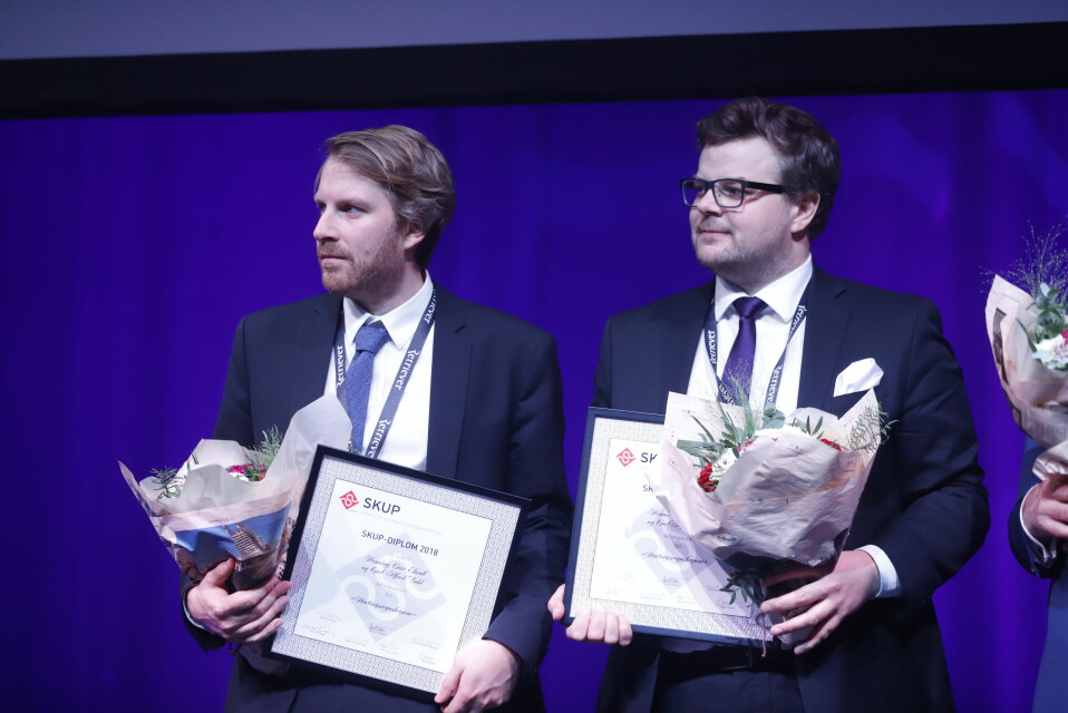Henning Carr Ekroll og Carl Alfred Dahl fra Aftenposten vant Skup-diplom.