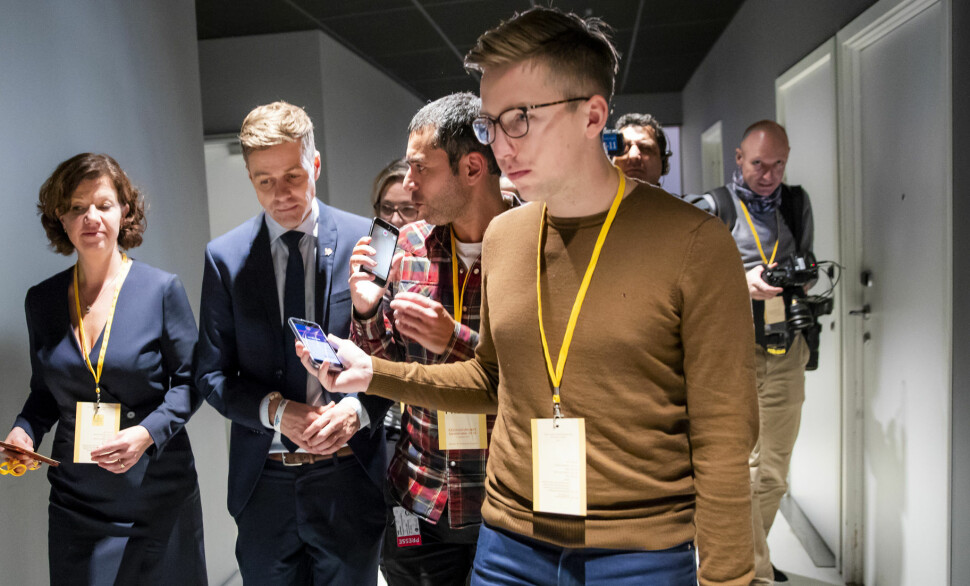 VGs politiske reporter Lars Joakim Skarvøy (foran i bildet). Foto: Håkon Mosvold Larsen / NTB scanpix