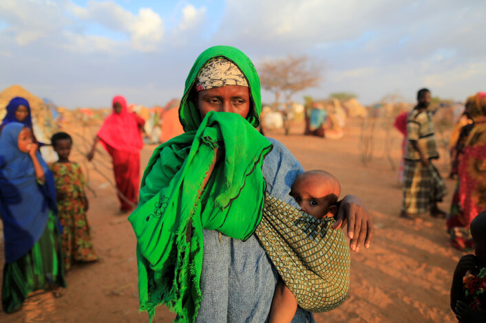 Ei internt fordreven kvinne i et tørkeområde i Dollow, Somalia, april, 2017. Foto: Zohra Bensemra / Reuters / NTB scanpix Ei internt fordreven kvinne i et tørkeområde i Dollow, Somalia, april, 2017. Foto: Zohra Bensemra / Reuters / NTB scanpix